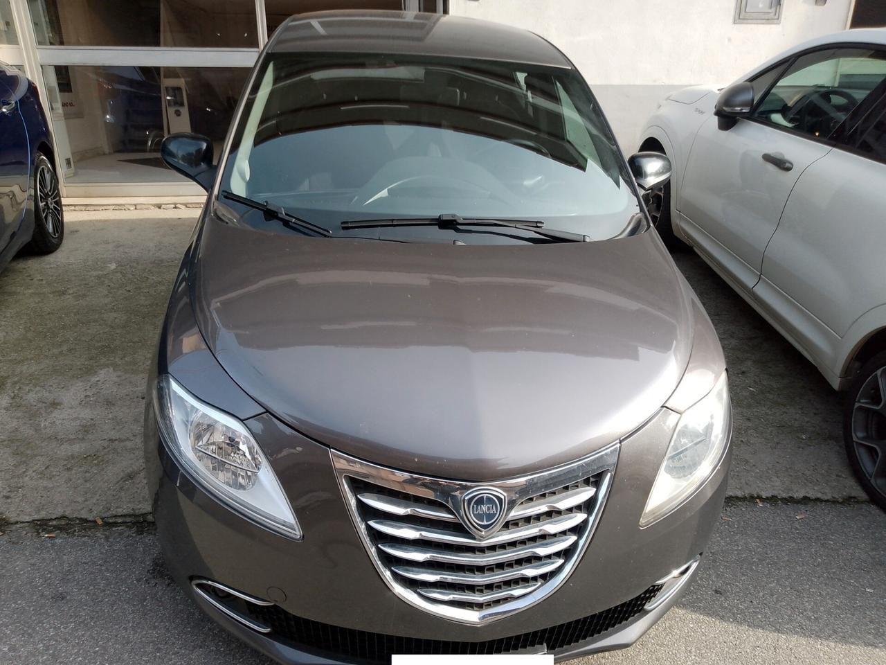 Lancia Ypsilon 1.3 MJT 16V 95 CV 5 porte S&S Silver