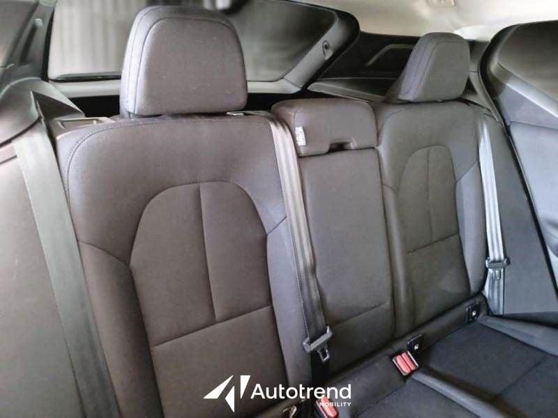 Volvo XC40 T2 129 CV Automatico Core N1 Autocarro