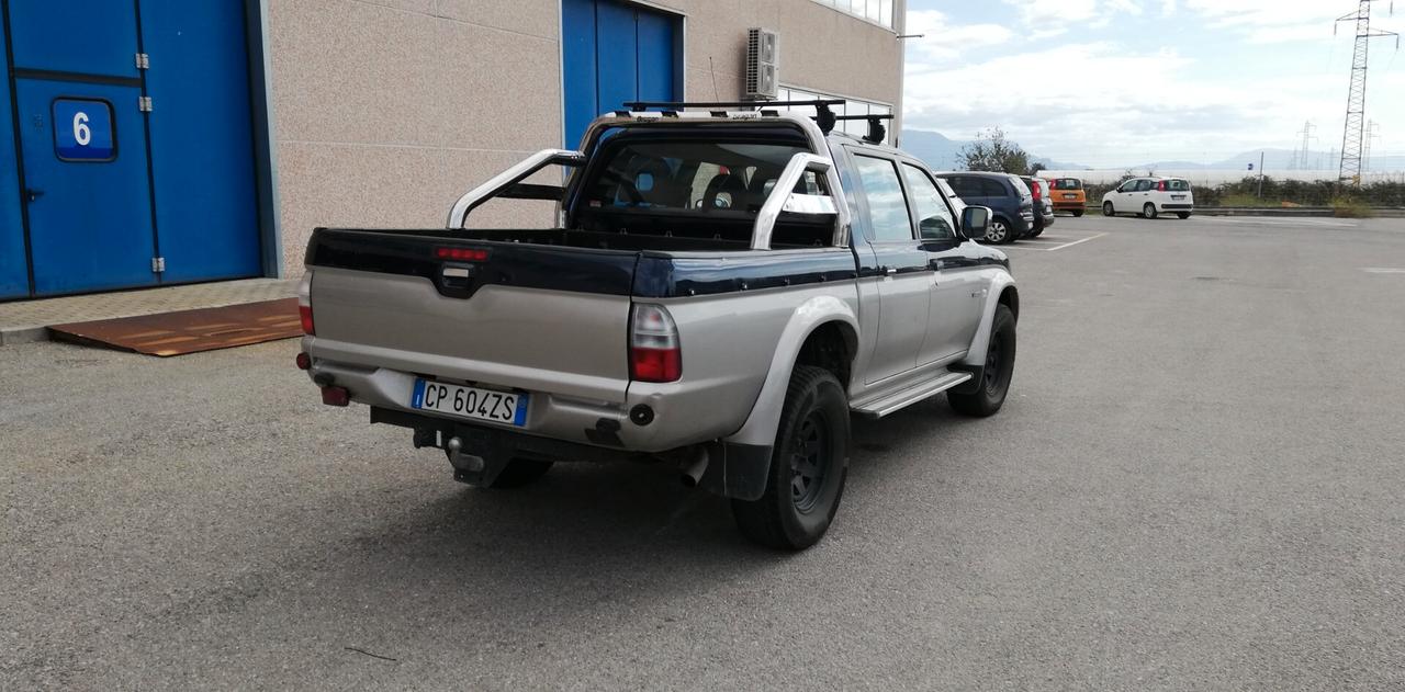 Mitsubishi L200 2.5 TD 4WD Double Cab AUT+GANCIO