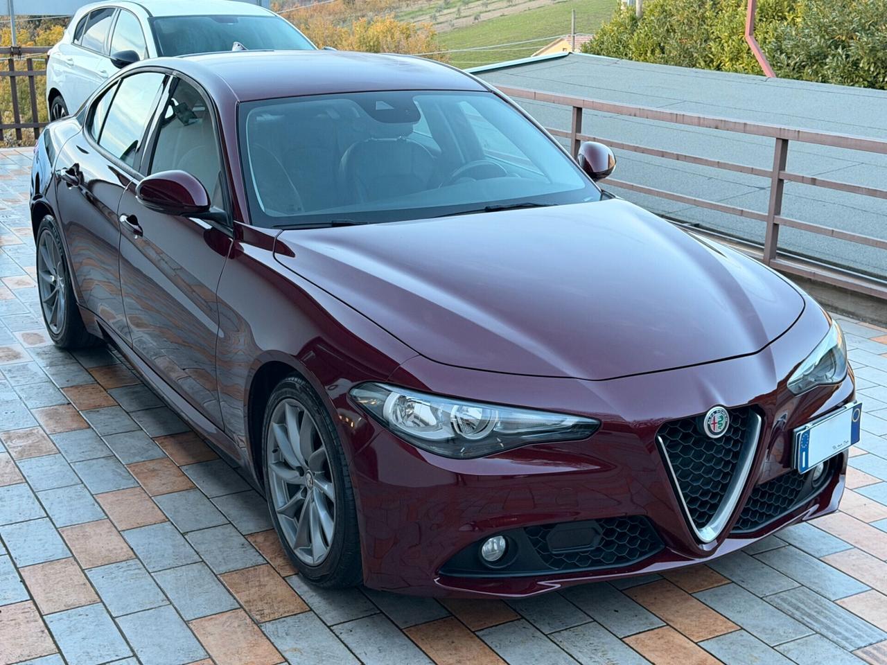 Alfa Romeo Giulia 2.2 TURBODIESEL 150 cv. AT8 SUPER