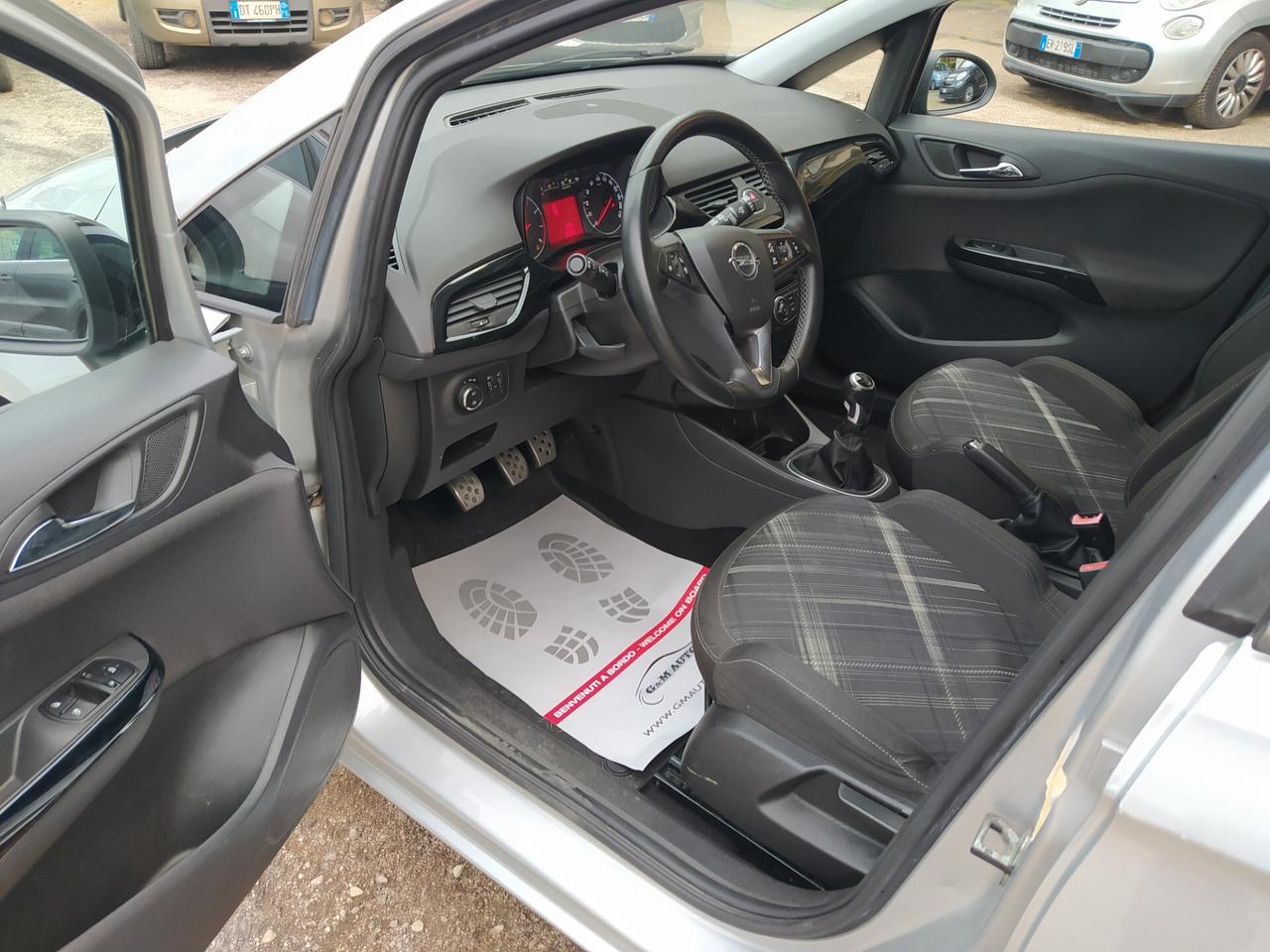 Opel Corsa 1.2 5 porte Innovation Neopatentati