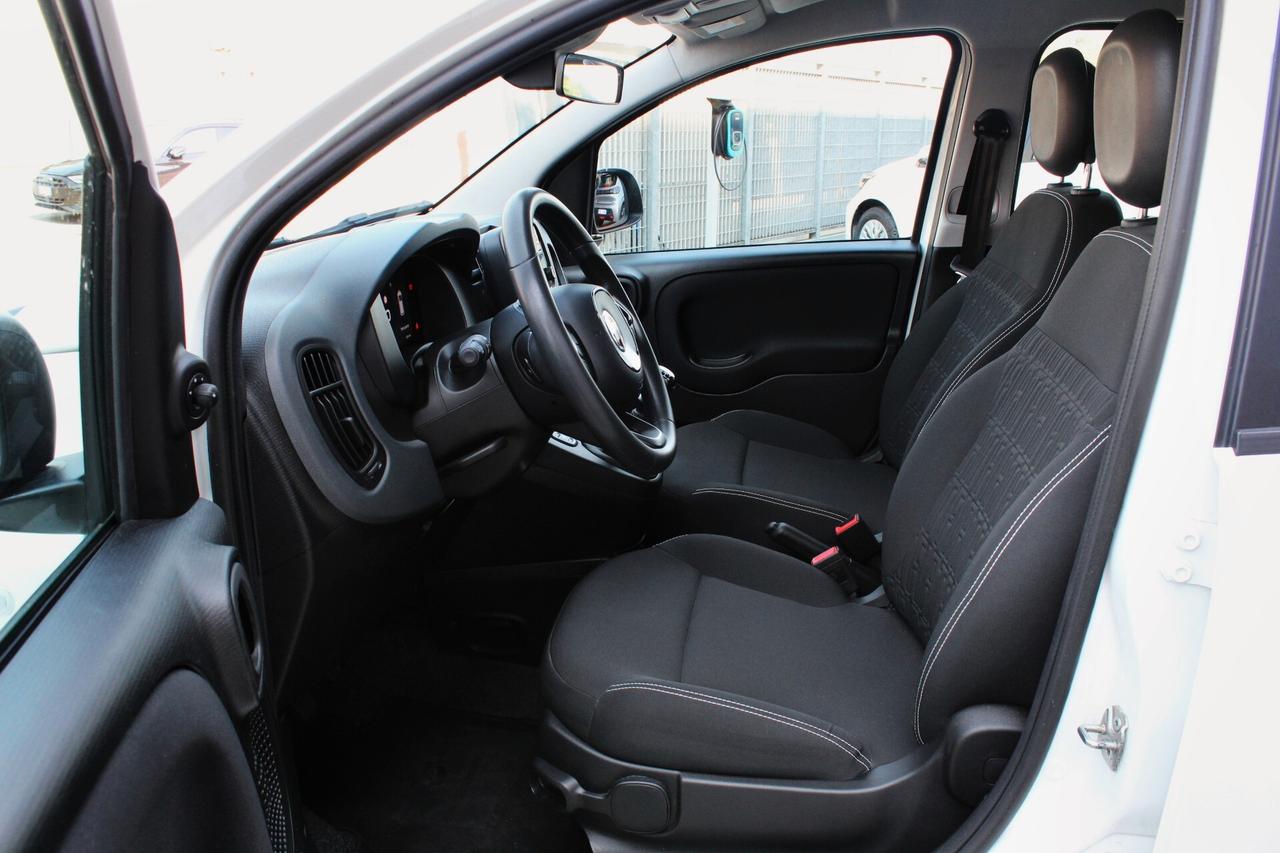 Fiat Panda 1.0 FireFly S&S Hybrid Pandina