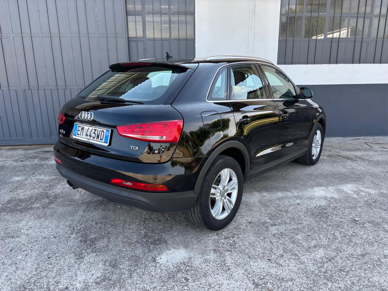 Audi Q3 2.0 TDI 140cv. Garanzia . Neopatentati
