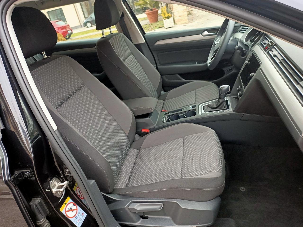 Volkswagen Passat Variant 1.6 TDI SCR DSG Business BMT