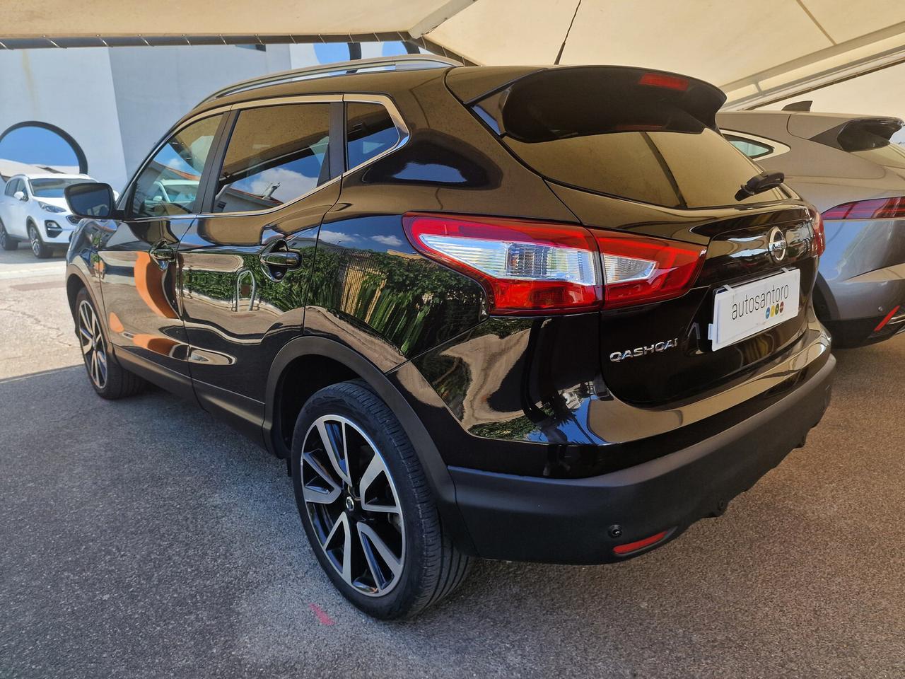 NISSAN QASHQAI 1.5 TEKNA AUTOCARRO