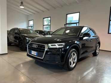 Audi Q5 40 TDI quattro S tronic Business Sport