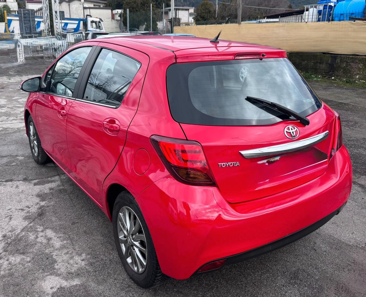 Toyota Yaris 1.0 5 porte Lounge