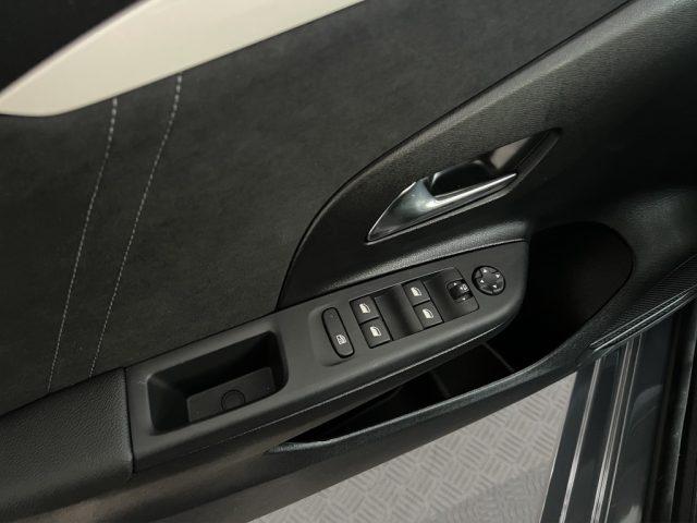 OPEL Corsa Hybrid 110 CV DCT6 GS