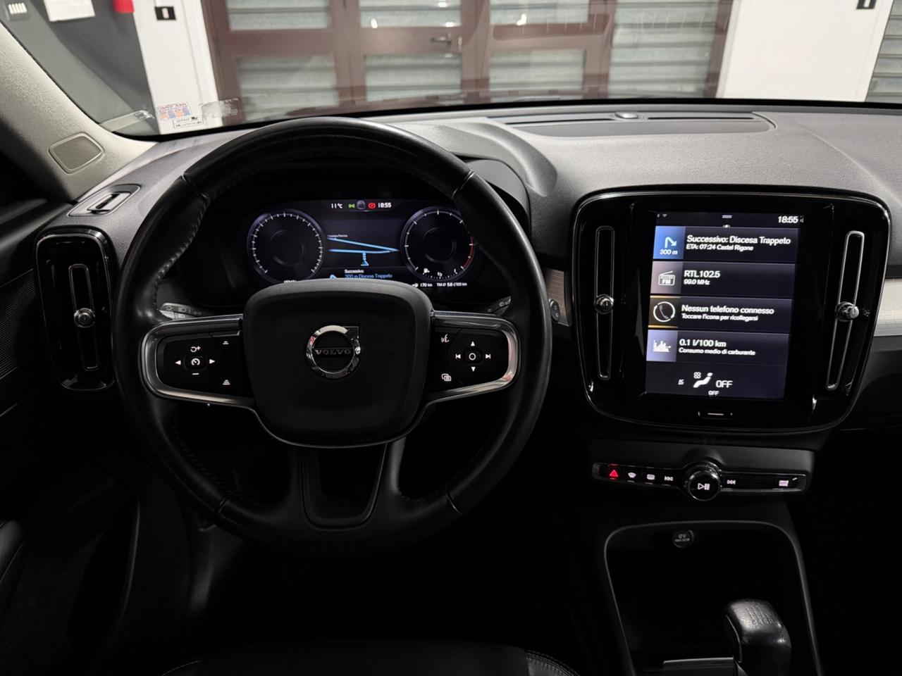 VOLVO XC40 2.0 D3 (150) Momentum 2019