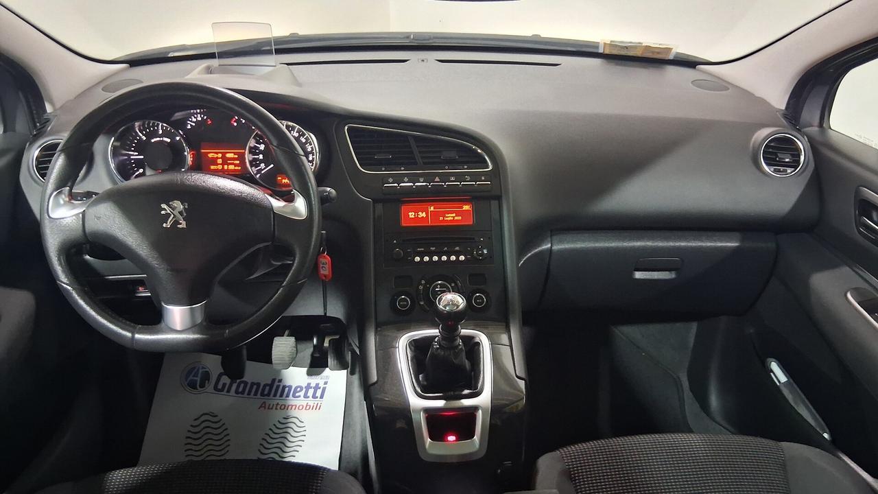 Peugeot 5008 Allure 7 posti 1.6 120cv anno 2015