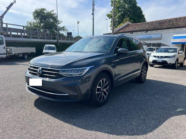 VOLKSWAGEN Tiguan 2.0 TDI SCR Life UNICO PROPRIETARIO KM TAGLIANDATI