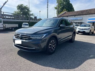 VOLKSWAGEN Tiguan 2.0 TDI SCR Life UNICO PROPRIETARIO KM TAGLIANDATI