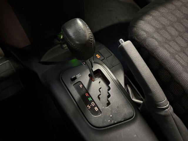 TOYOTA iQ 1.3 Executive Automatica