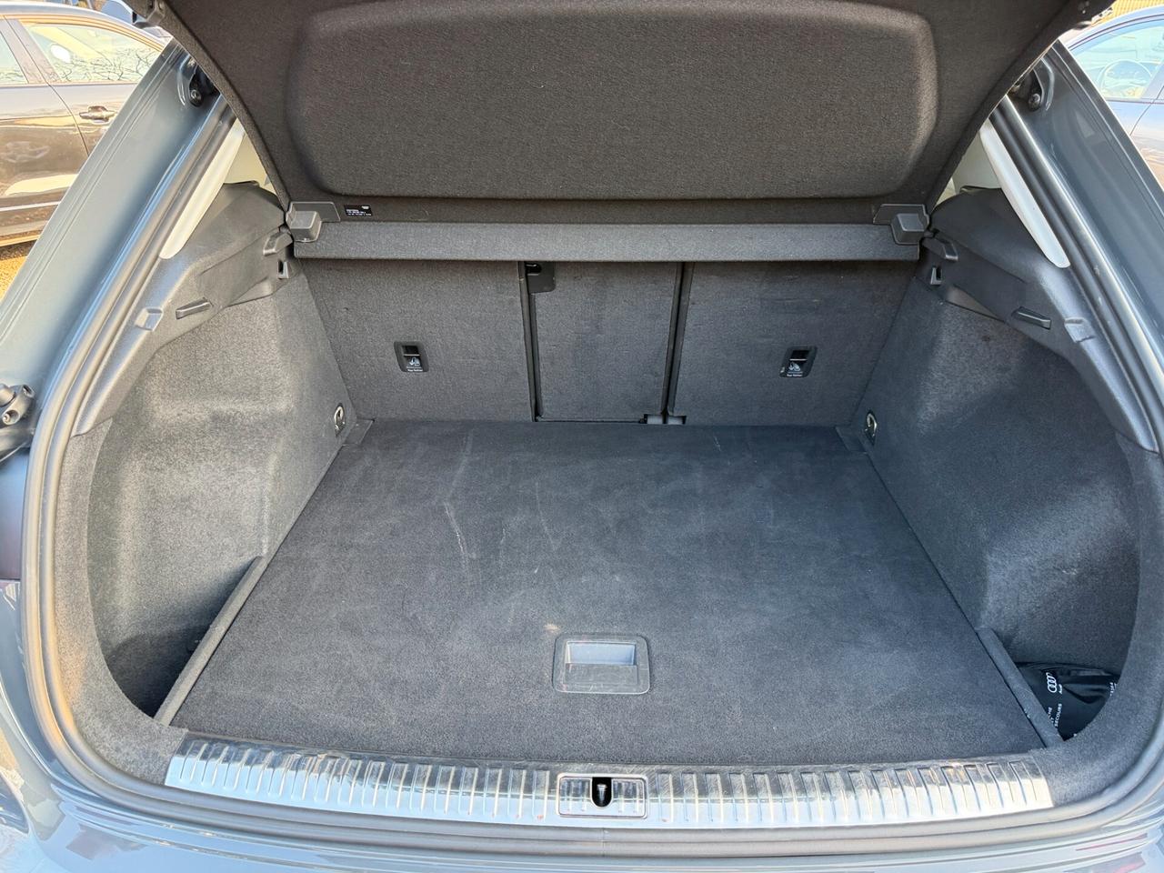 Audi Q3 35 TDI S tronic Business Advanced