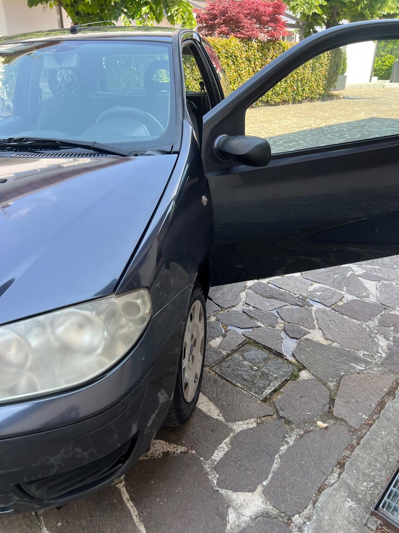 Fiat Punto 1.2i cat 5 porte ELX