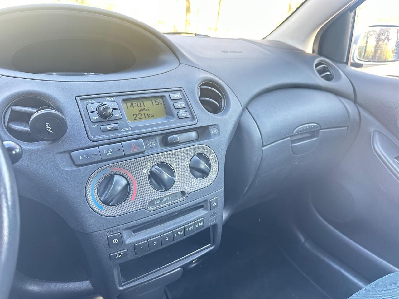 Toyota Yaris 1.0 5 porte