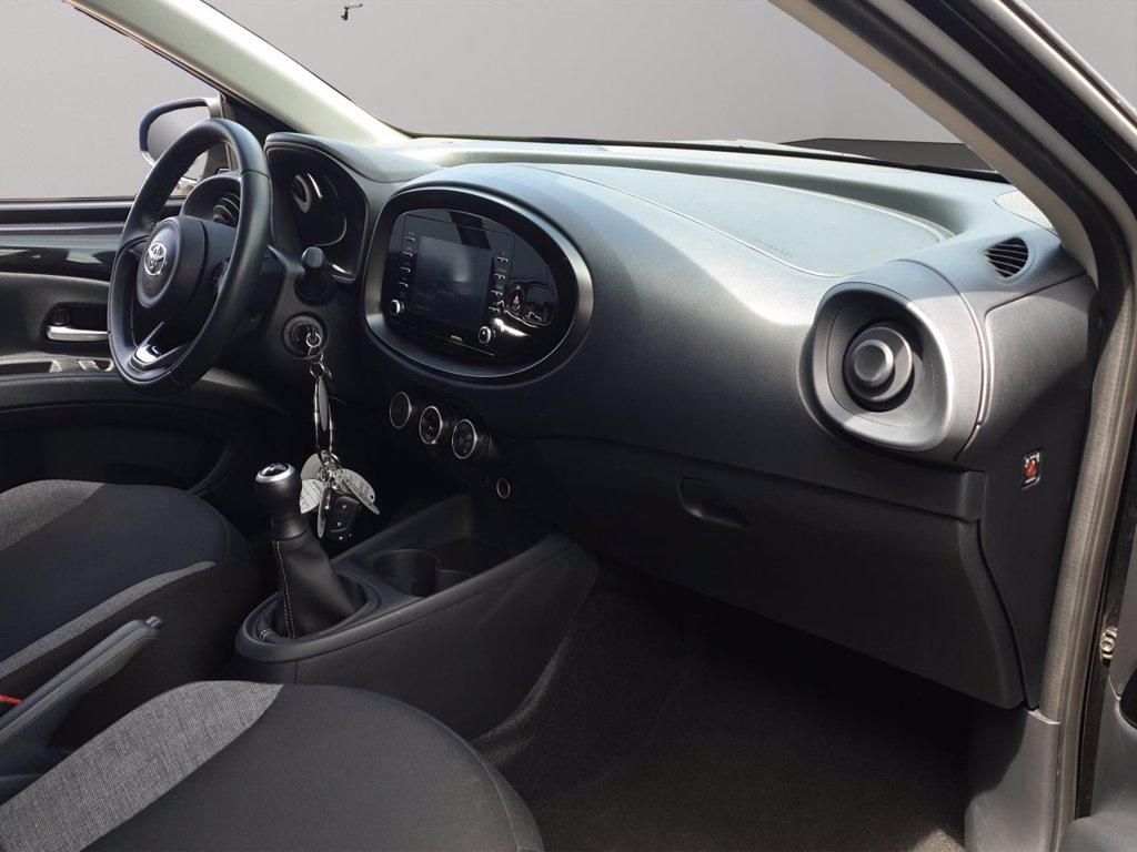 TOYOTA Aygo x 1.0 active 72cv del 2023