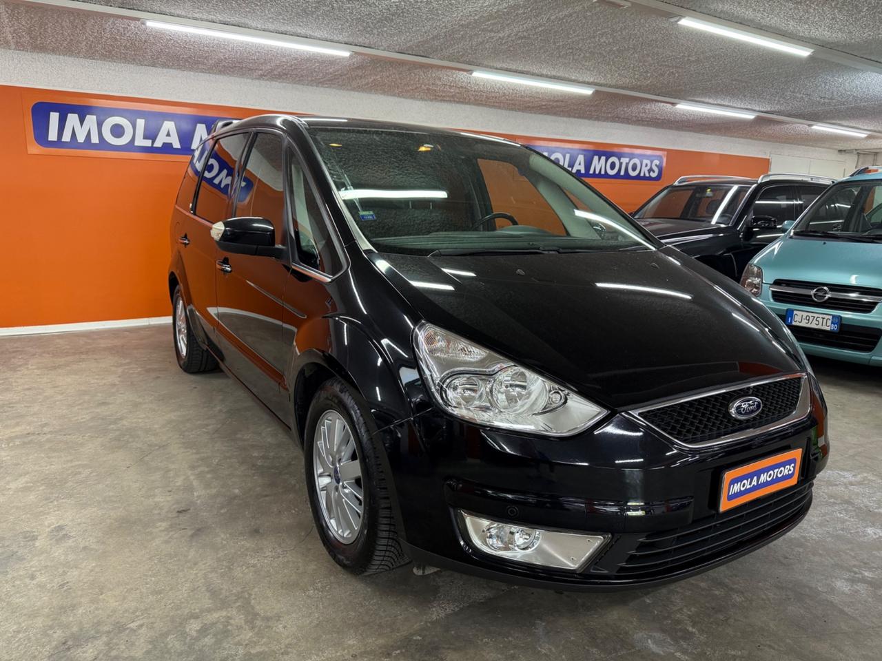Ford Galaxy 2.0 da 140 CV - Gancio Traino Estraibile 7 posti