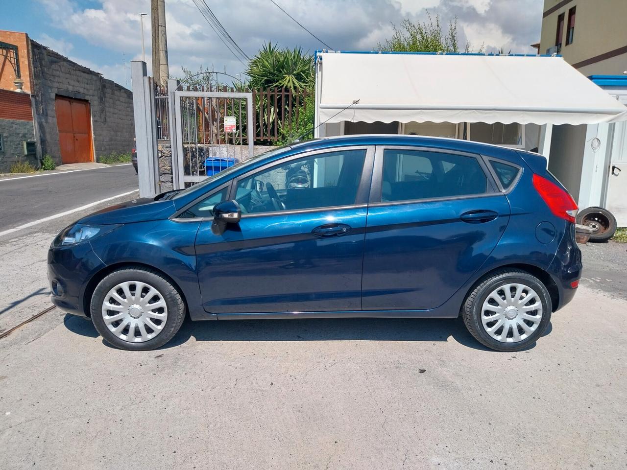 FORD FIESTA 1.4 DIESEL 68 CV UNICOPROPRIETARIO 2011