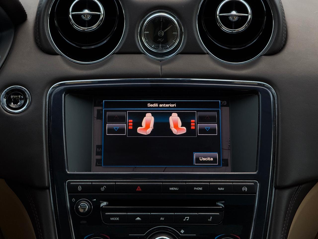 Jaguar XJ 3.0d V6 Portfolio 275CV TETTO