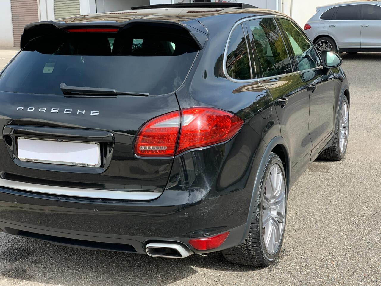 Porsche Cayenne 3.0 Diesel 245 cv Platinum Tetto