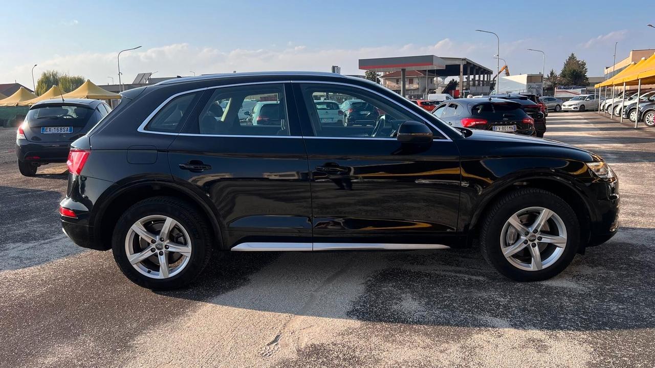 Audi Q5 2.0 TDI 190 CV quattro S tronic Business Sport