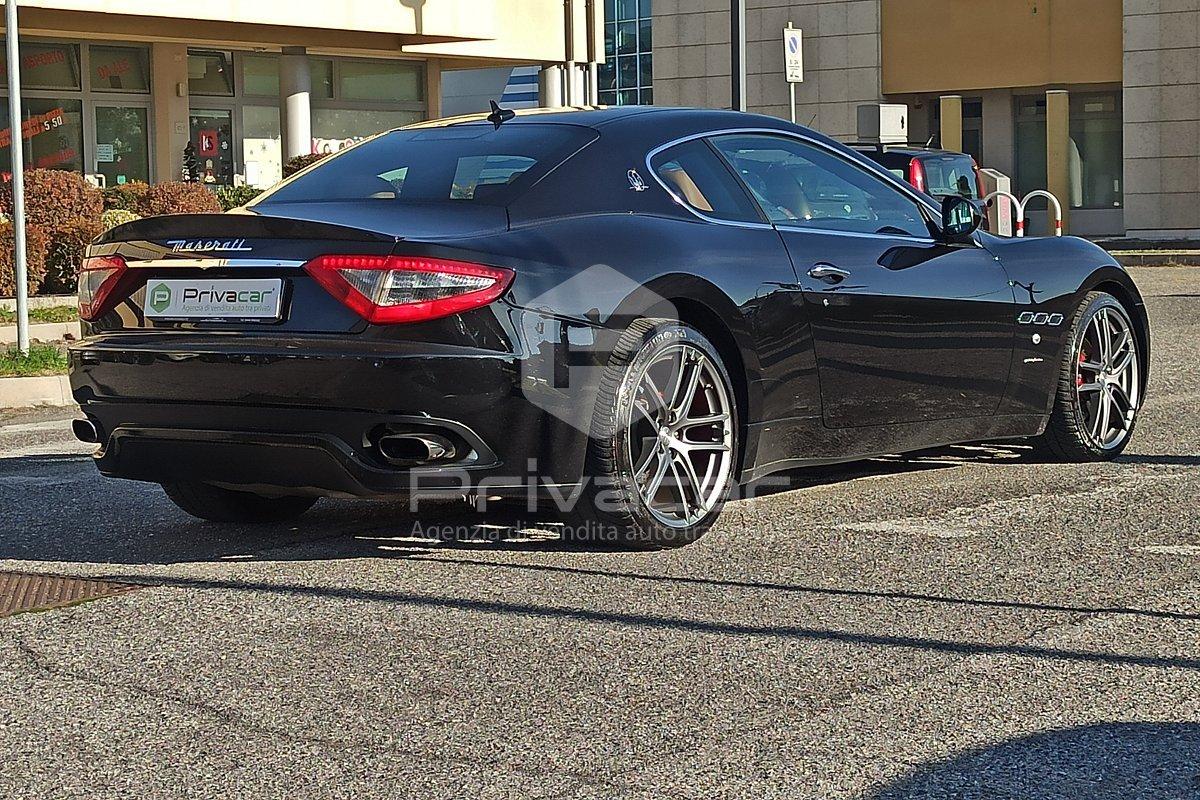 MASERATI GranTurismo 4.2 V8