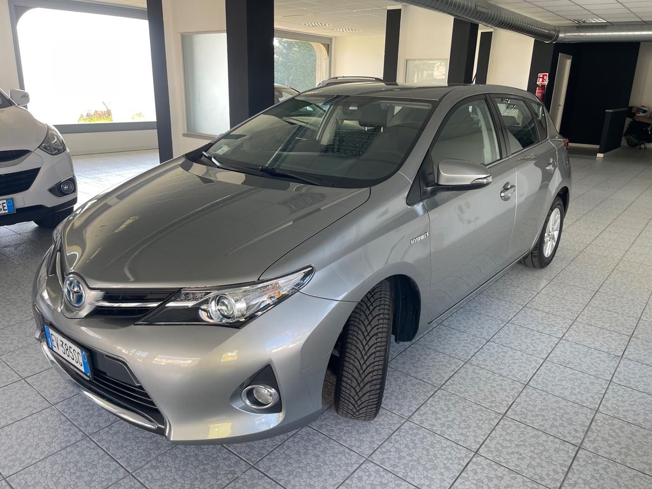 Toyota Auris 1.8 Hybrid Lounge