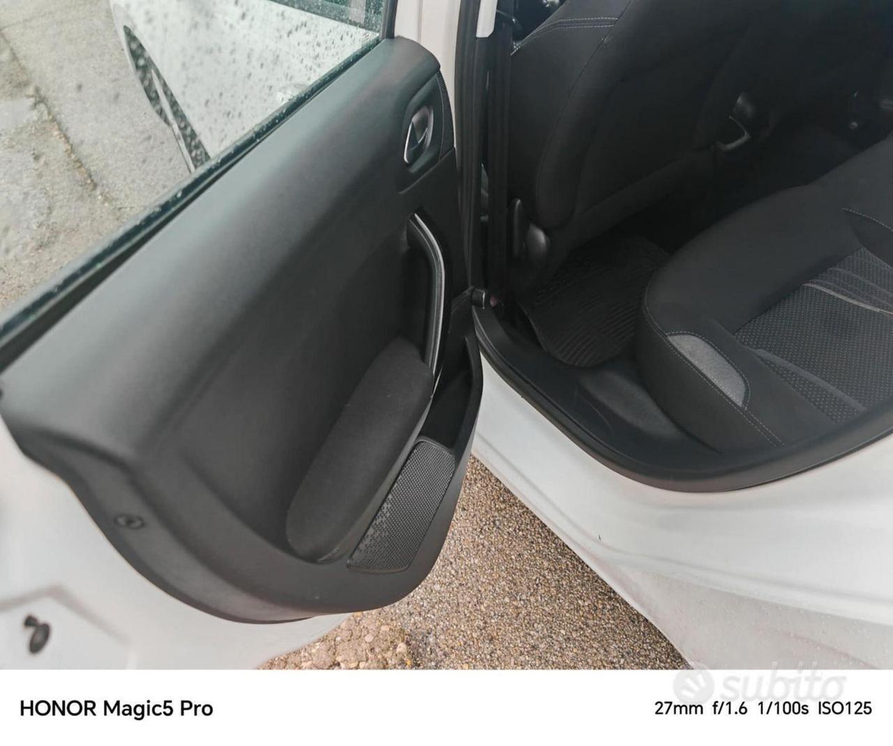 Peugeot 208 1.4 vti