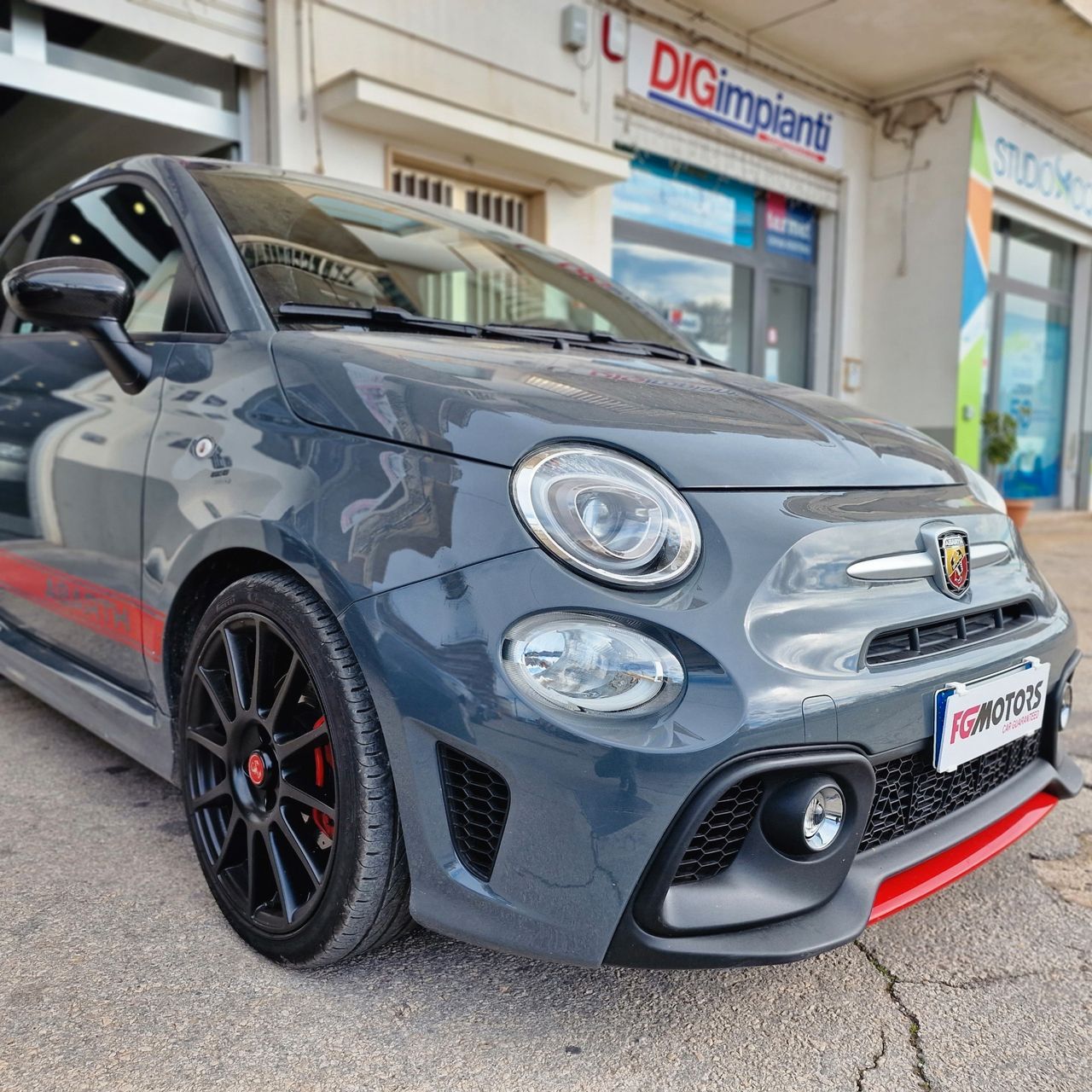 Abarth 695 1.4 Turbo T-Jet XSR Yamaha Limited Edition