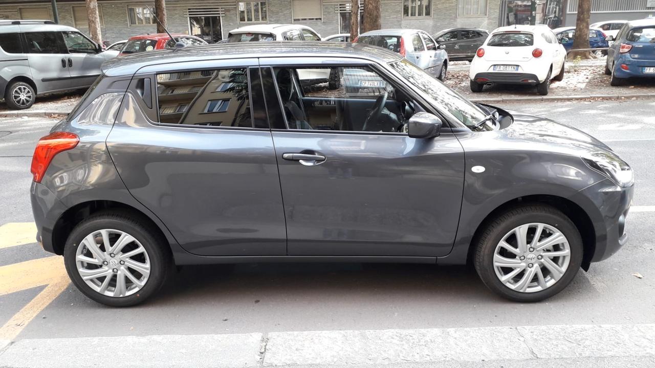 Suzuki Swift 1.2 Hybrid 4WD AllGrip Top