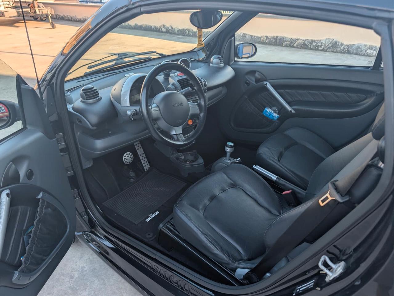 Smart ForTwo 700 cabrio Brabus (55 kW)