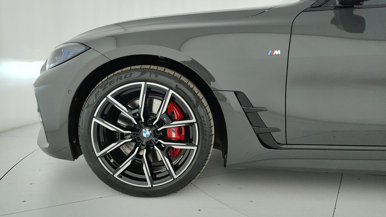 BMW Serie 4 G26 LCI 2024 Gran Coupe - 420d Gran Coupe mhev 48V xdrive MSport Pro auto