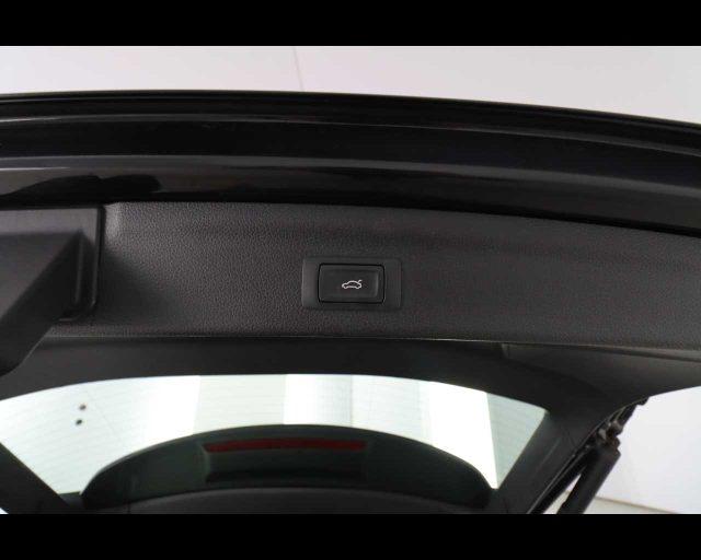 AUDI Q3 35 TDI quattro S tronic Business Advanced