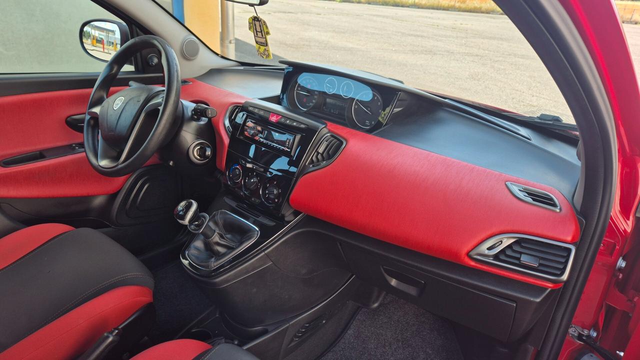 Lancia Ypsilon 1.2 69 CV 5 porte GPL Ecochic
