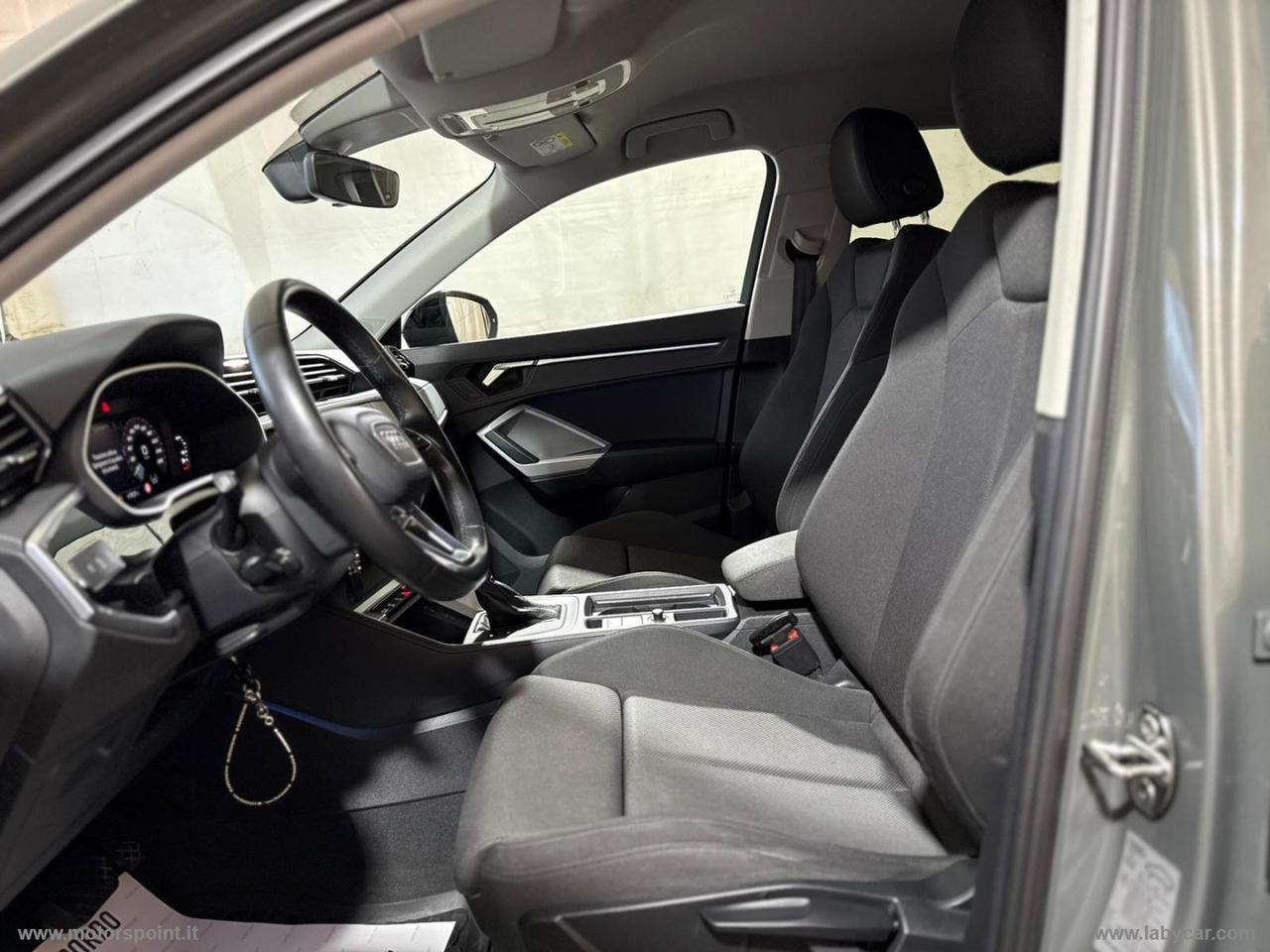 AUDI Q3 SPB 35 TDI S-LINE tronic Identity Black