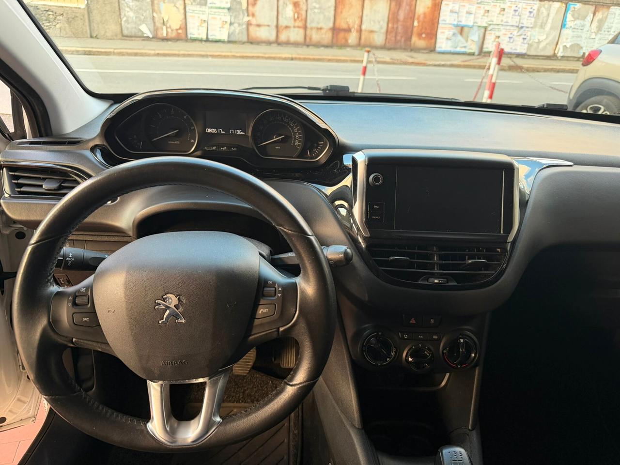 Peugeot 208 BlueHDi 75 5 porte Allure