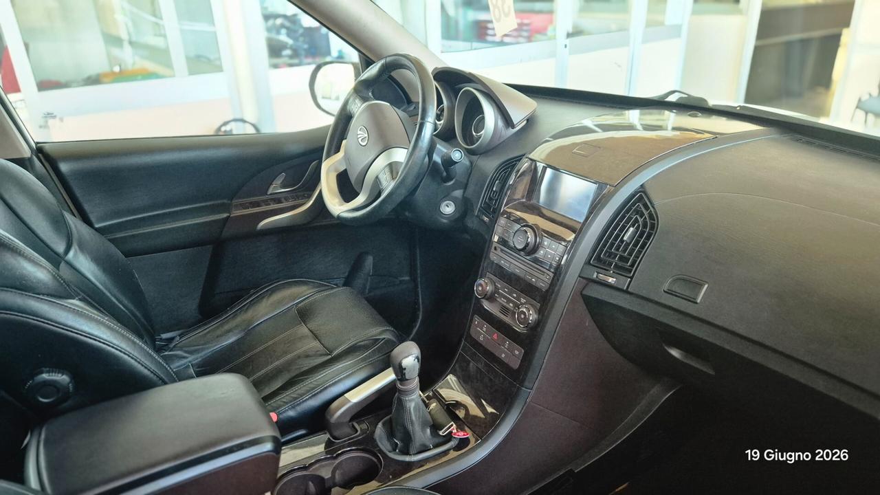 Mahindra XUV500 2.2 16V AWD W6 N1