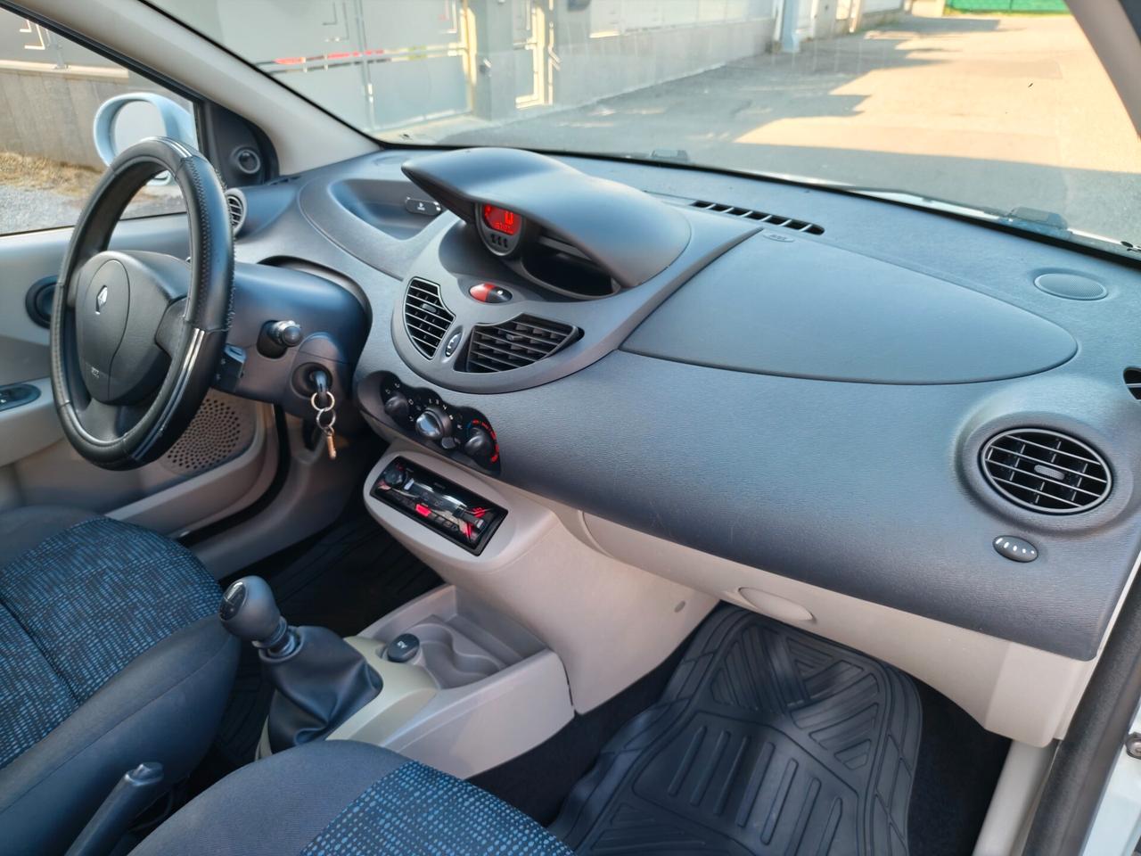 Renault Twingo 1.2 8V Dynamique