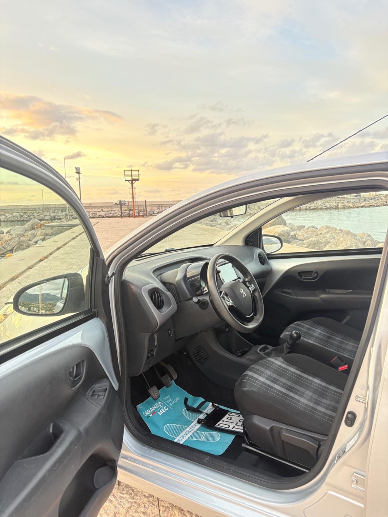 Peugeot 108 VTi 72 5 porte Allure