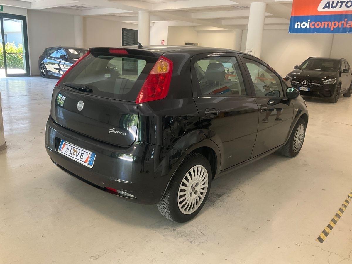 FIAT GRANDE PUNTO 1.2 BENZ - 5 PORTE-NEOPATENTATI