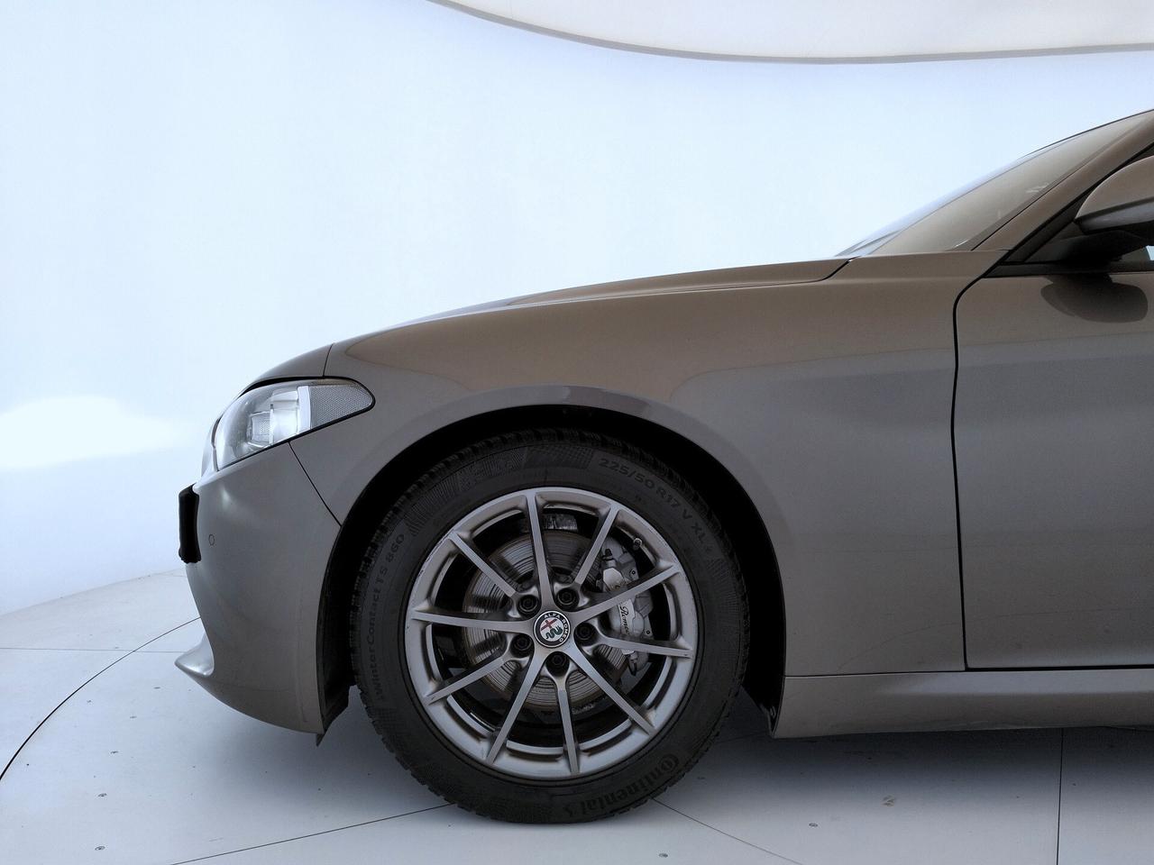 ALFA ROMEO GIULIA 2.2 t Super 180cv - IVA ESPOSTA