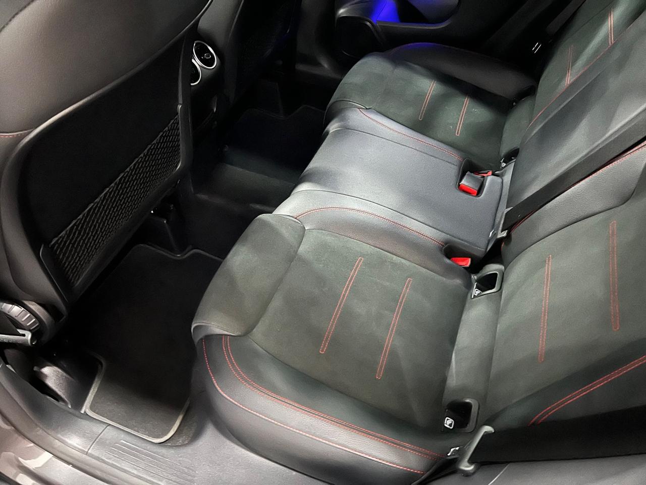 Mercedes Benz GLA 200d Aut. Premium AMG 150 cv