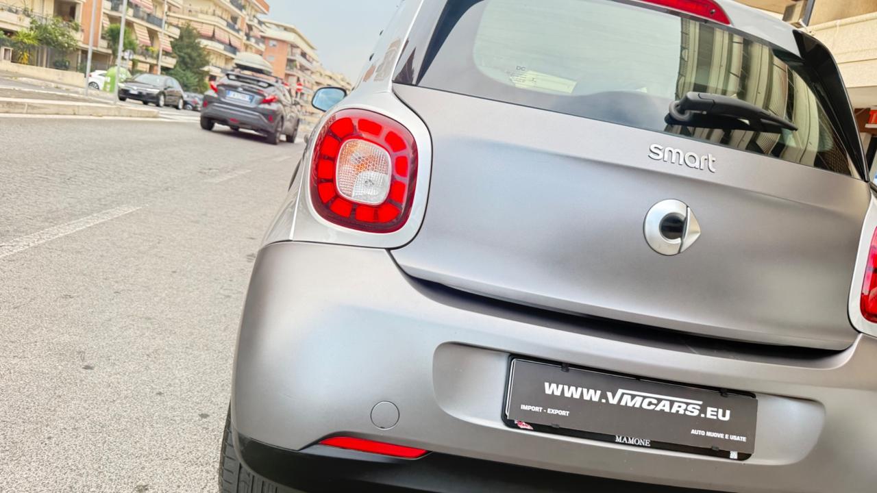 Smart ForFour 70 1.0 Passion LED PDC BLUETOOTH PANORAMA