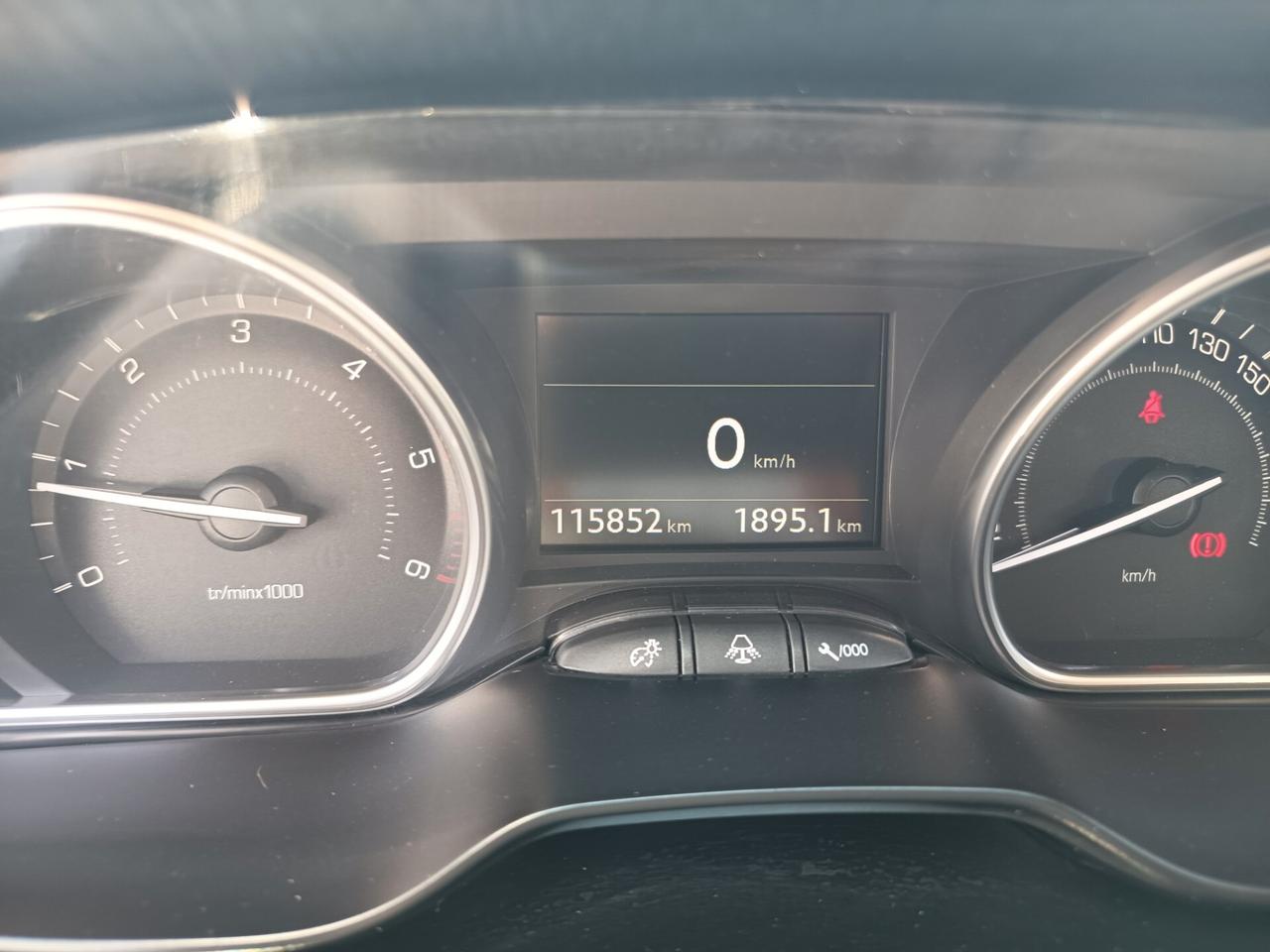 Peugeot 2008 1.6 e-HDi 92 CV Stop&Start Allure