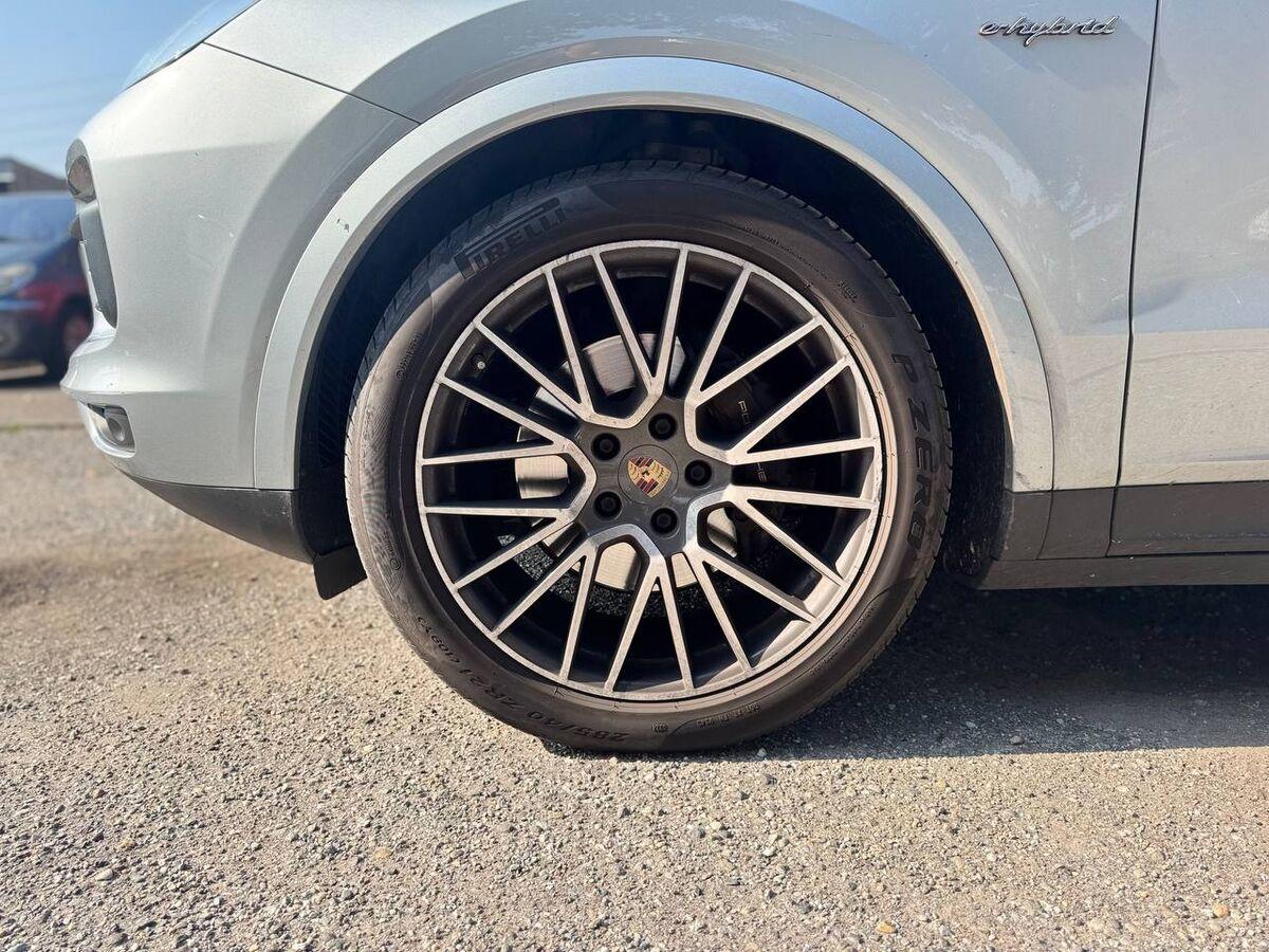 Porsche Cayenne 3.0 e-hybrid 5p.ti tiptronic