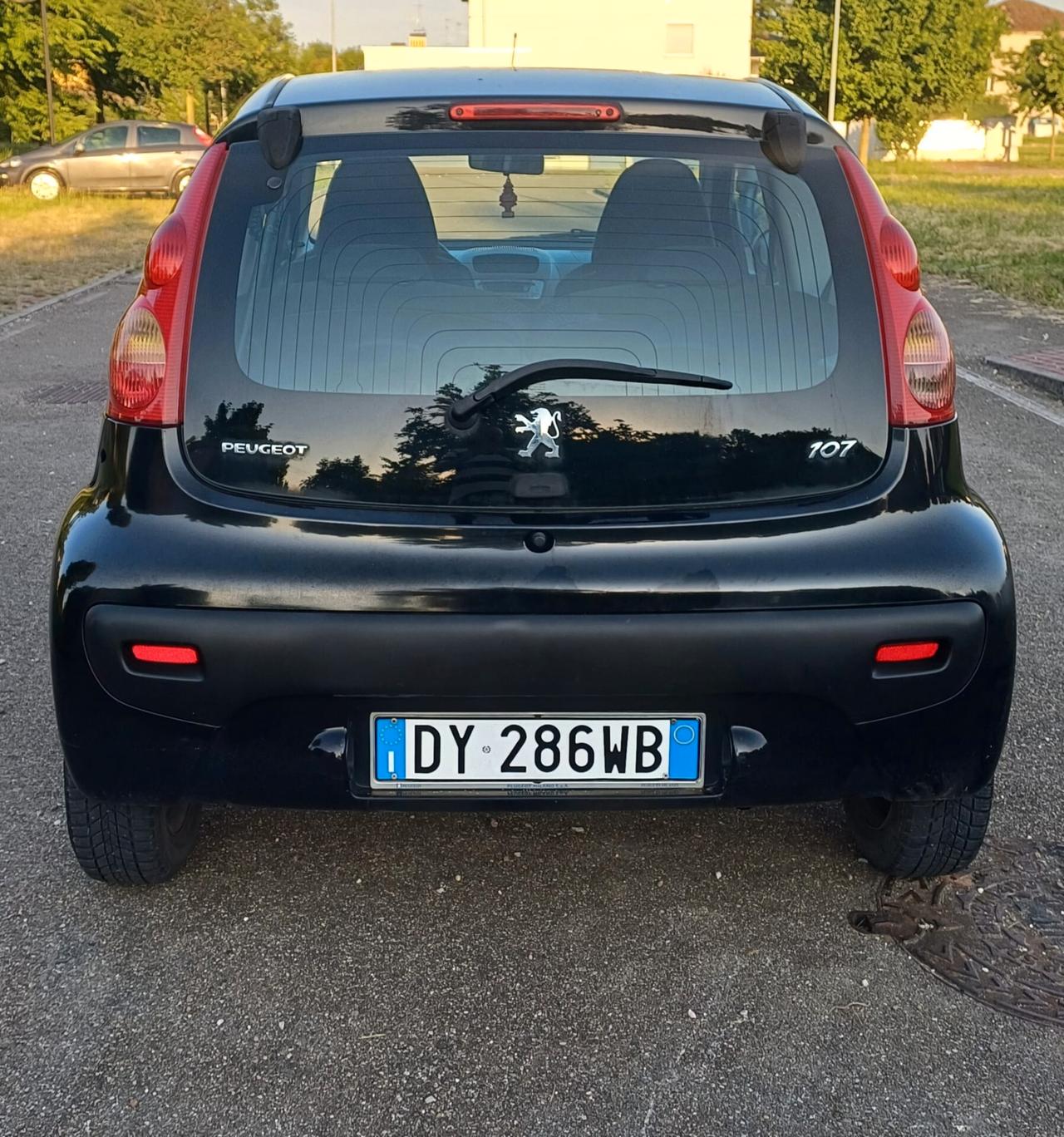 Peugeot 107 1.0 68CV 3p. Sweet Years