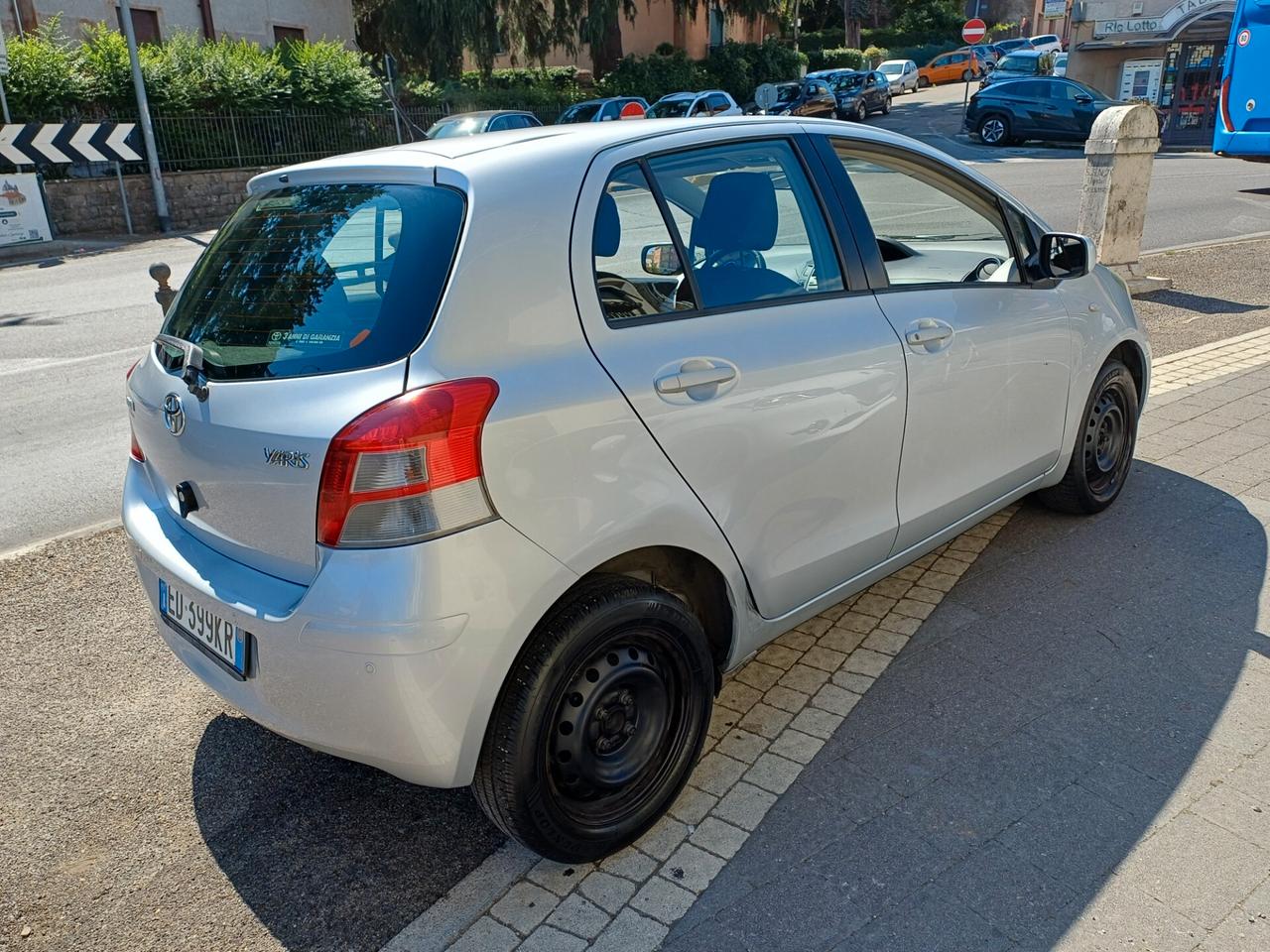 Toyota Yaris 1.3 5 porte Sol