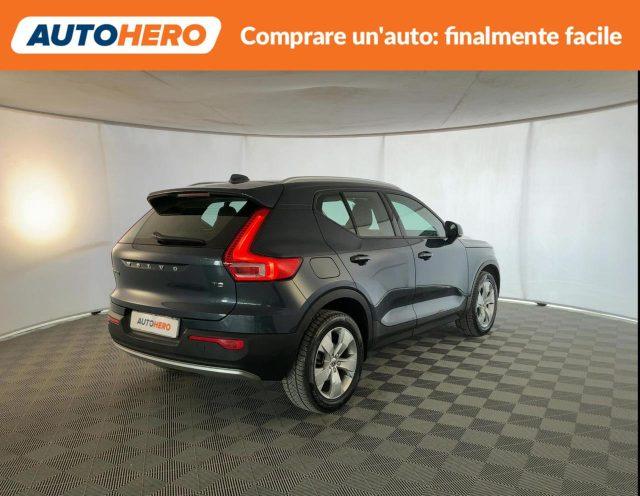 VOLVO XC40 T2 Geartronic Momentum Pro