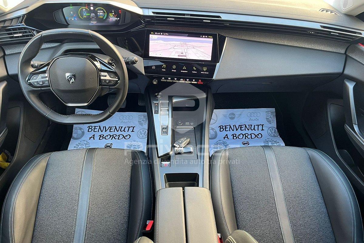 PEUGEOT 308 Plug-in Hybrid 180 e-EAT8 Allure Pack